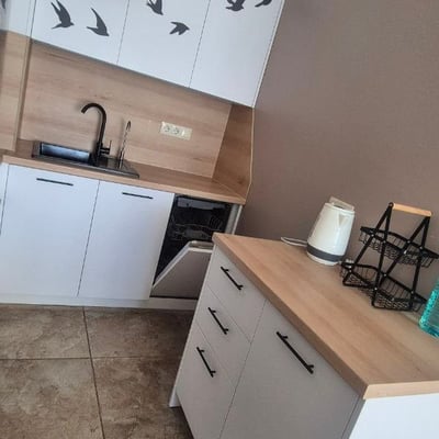 Miete einer 2-Zimmer-Wohnung am Meer in einer ruhigen Gegend von Varna, Bulgarien